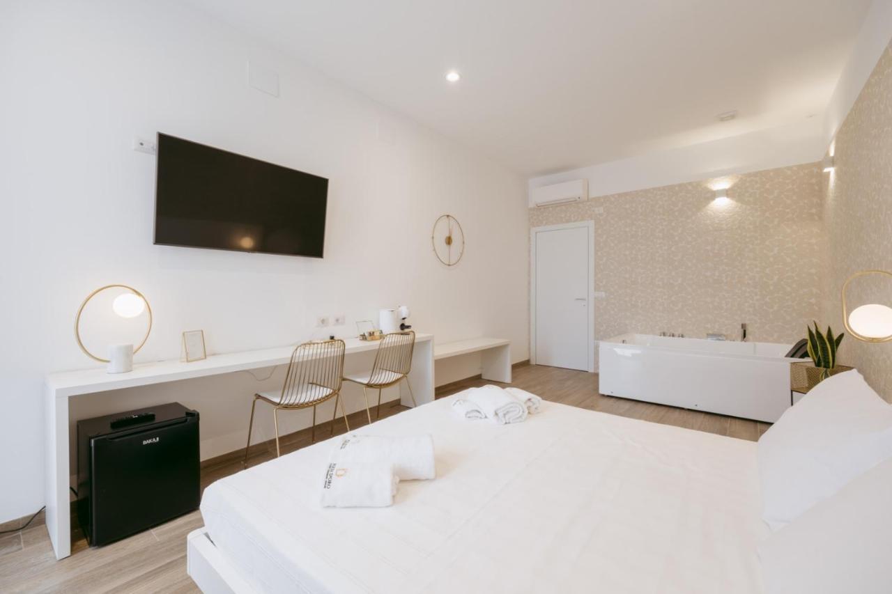 Hotel Porta D'Oro Charming House Alghero Exterior foto